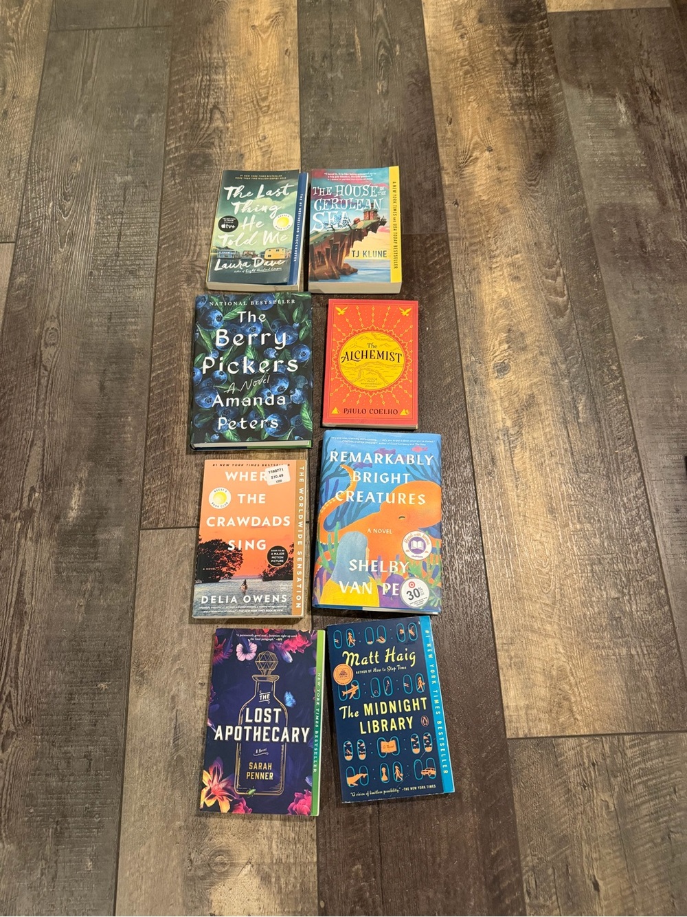Lot of 8 mystery books where the crawdad's sing Remarkedly bright creatures